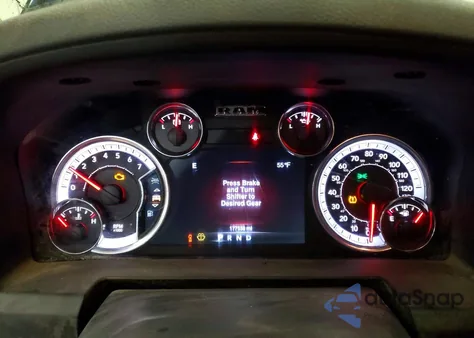 2013 Ram 1500 Slt z USA, uszkodzony, nr VIN 1C6RR7GG1DS592888